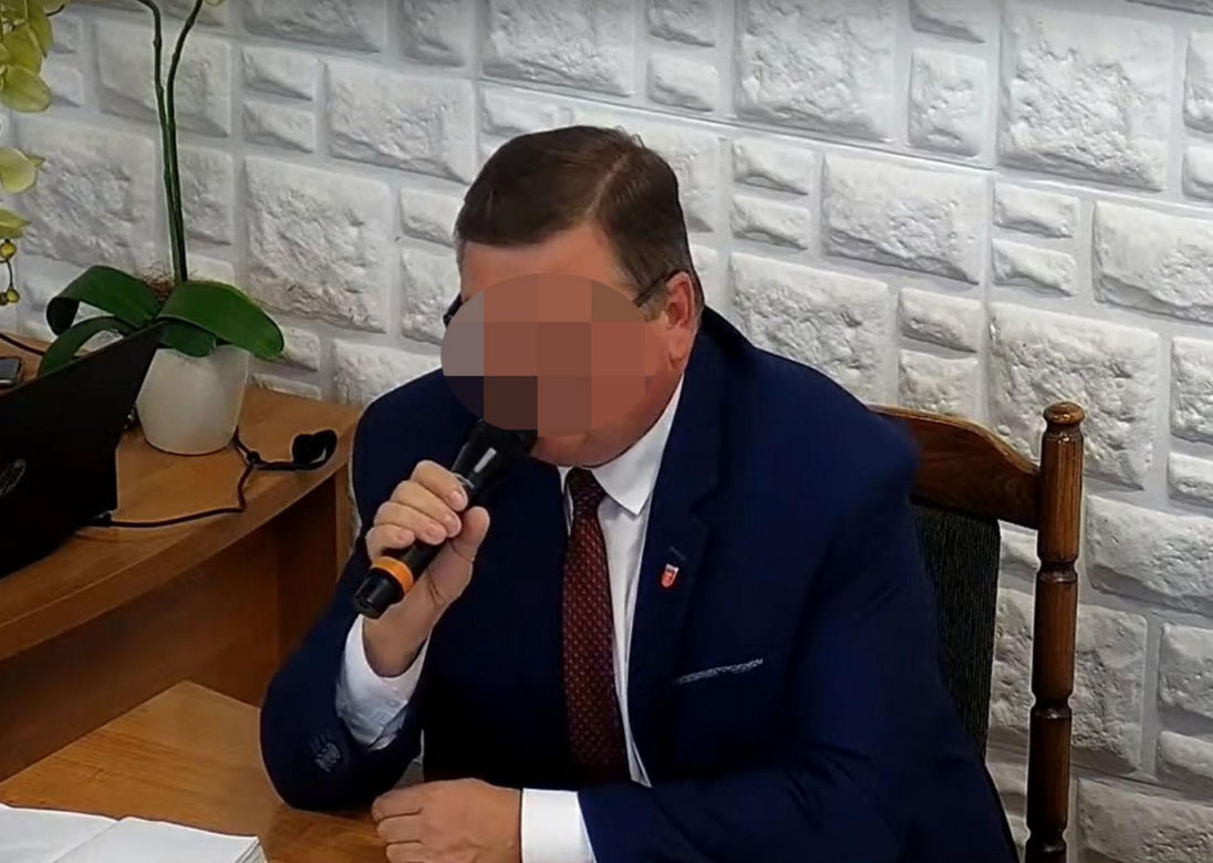 Wójt Rozprzy jechał pijany. Sąd umorzył postępowanie