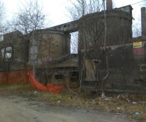 Opuszczona cementownia w Grodźcu