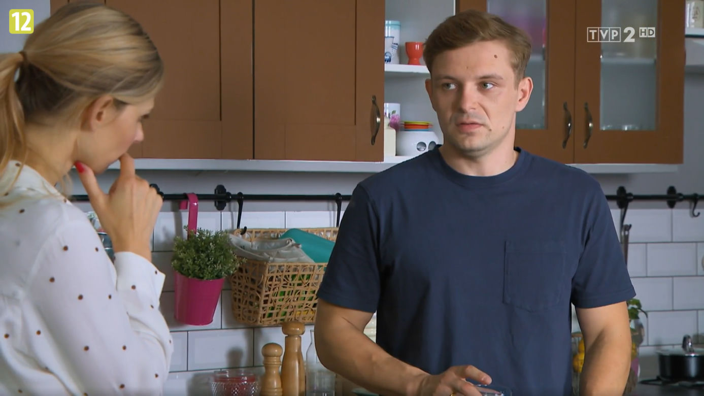 Barwy szczęścia, odc. 2582: Hubert (Marek Molak), Iwona (Izabela Zwierzyńska)