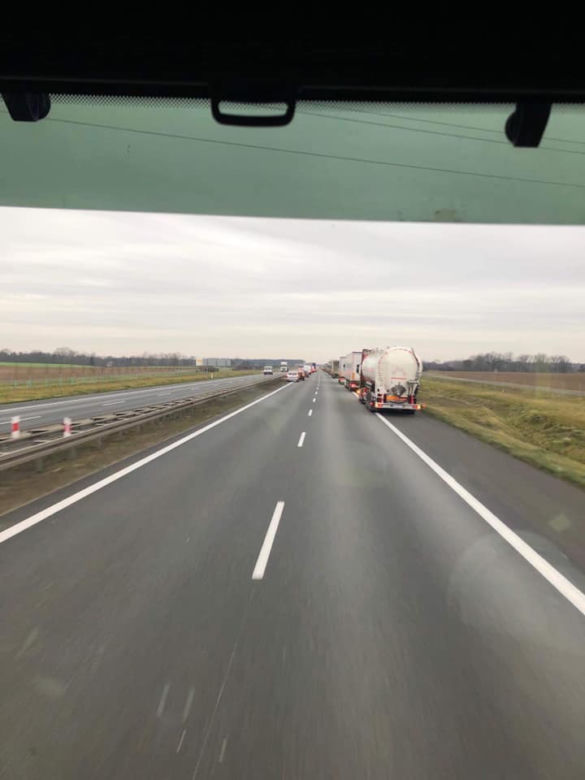 Pożar samochodu na A2 koło Poznania