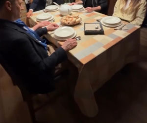 Na dobre i na złe nowy sezon na planie. Andrzej Falkowicz (Michał Żebrowski), Matylda (Amelia Czaja), pani Jadzia (Aldona Jankowska), Michał (Mateusz Janicki), chłopak Matyldy