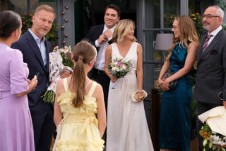 M jak miłość odc. 1903. Dima (Pszeniczny Michaił), Julia (Marta Chodorowska) - wesele w bistro