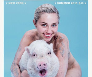  Miley Cyrus nago z prosiaczkiem na okładca Paper. Prawie jak Kim Kardashian...