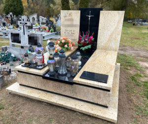 Łoś uderzył w samochód pani sołtys. Trzecia rocznica tragicznego wypadku pod Boćkami