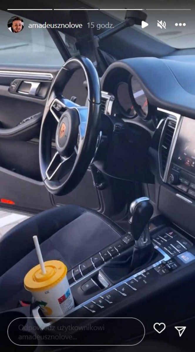 Gwiazda FAME MMA jeździ Porsche Macan