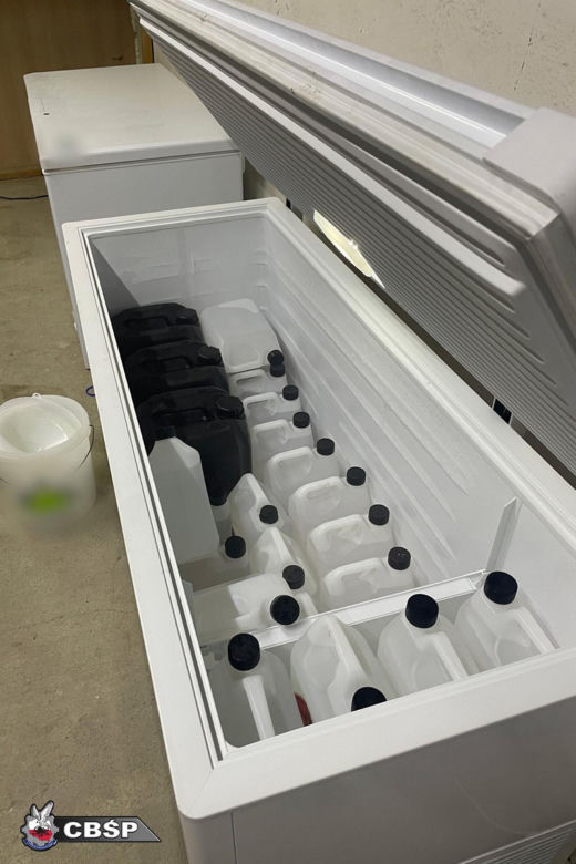 Zlikwidowali fabrykę śmierci pod Pruszkowem. 800 kilogramów środków odurzających warte miliony złotych