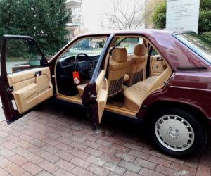 Mercedes-Benz 190E z przebiegiem 499 km