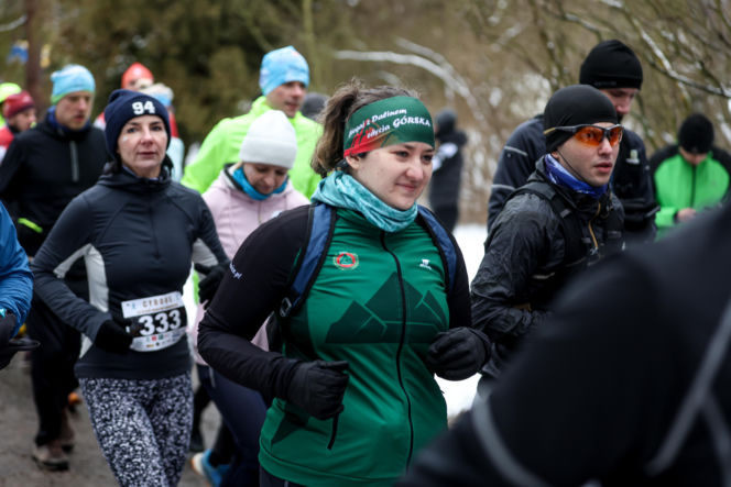 Wystrzał startera zamiast szampana. Tłumy powitały Nowy Rok na XX Śląskim Maratonie Noworocznym Cyborg