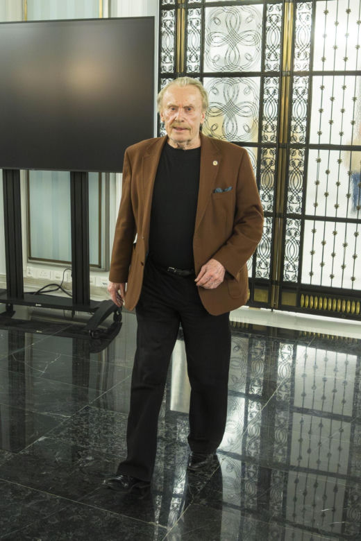 Daniel Olbrychski pastwi się nad "Lalką"