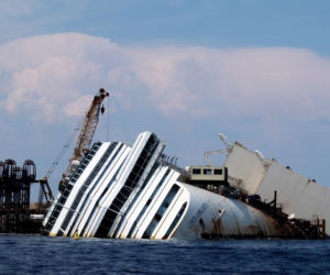 Francesco Schettino oskarżony o tragedię statku Costa Concordia. Spowodował śmierć 32 osób