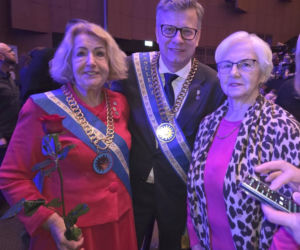 Tak wygląda teraz 77-letnia Danuta Wałęsa. Była pierwsza dama zadała szyku w panterce 