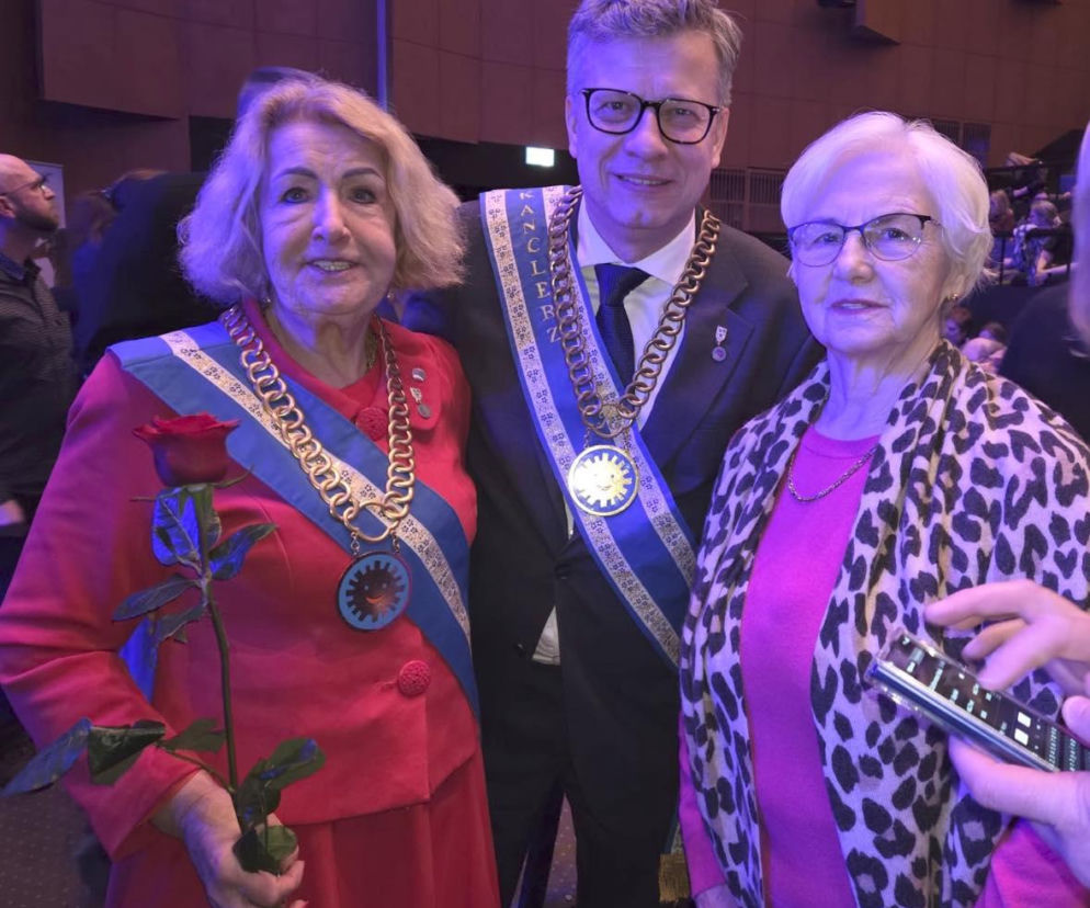 Danuta Wałęsa z Henryką Krzywonos i Markiem MIchalakiem