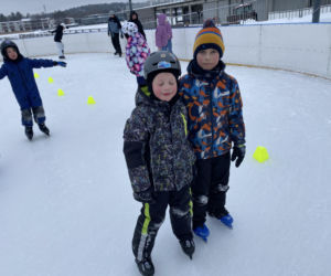 Lodowisko w Centrum Rekreacyjno-Sportowym Ukiel