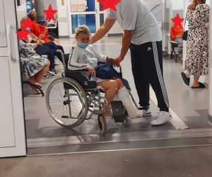 Cayra połamała się na koncercie