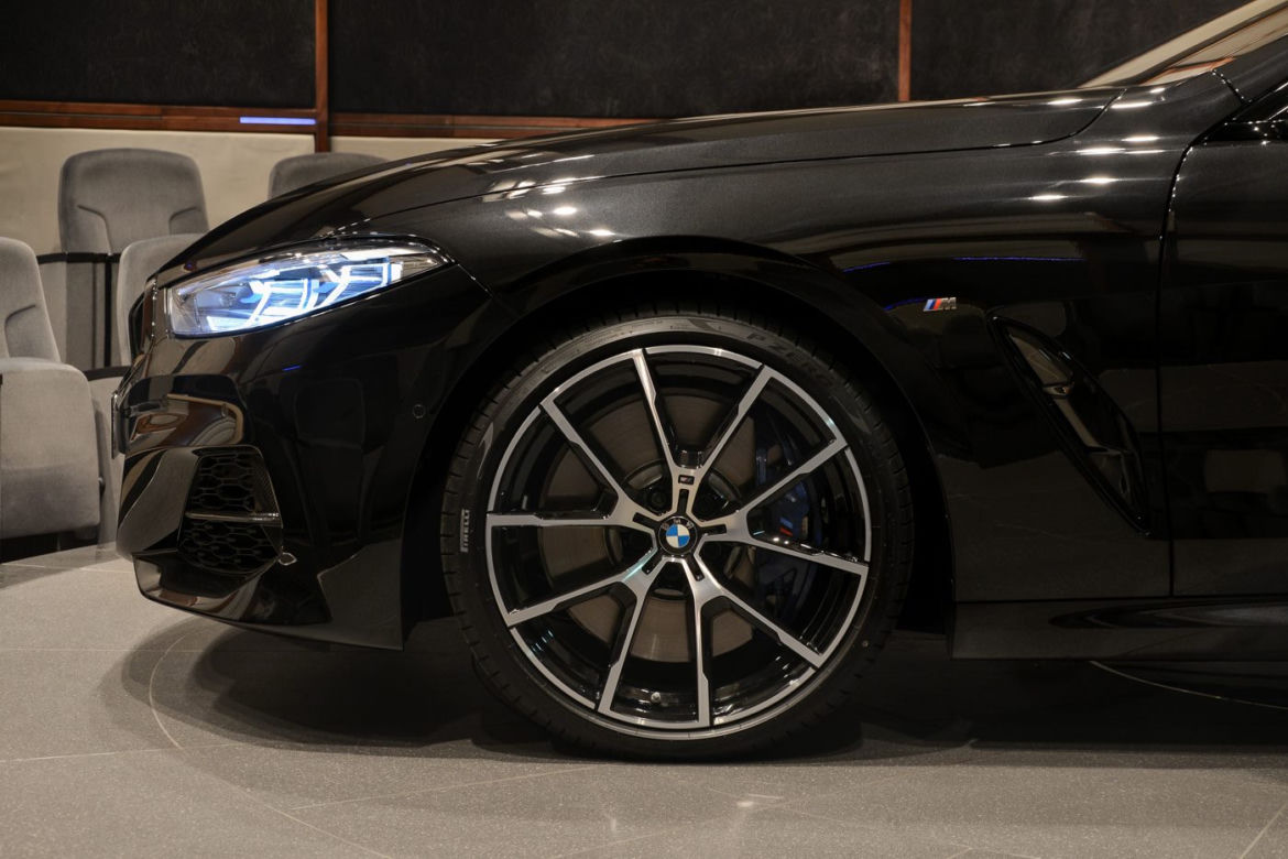 BMW 850i xDrive Individual
