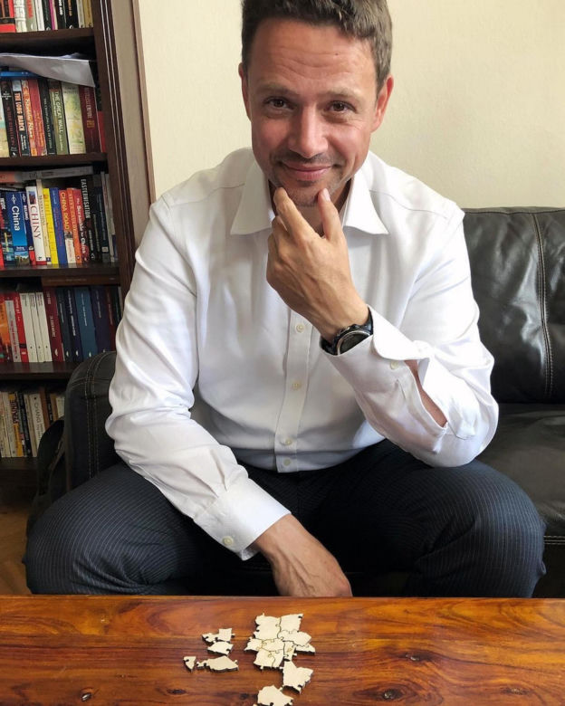 Porównaliśmy mieszkania Rafała Trzaskowskiego i Karola Nawrockiego