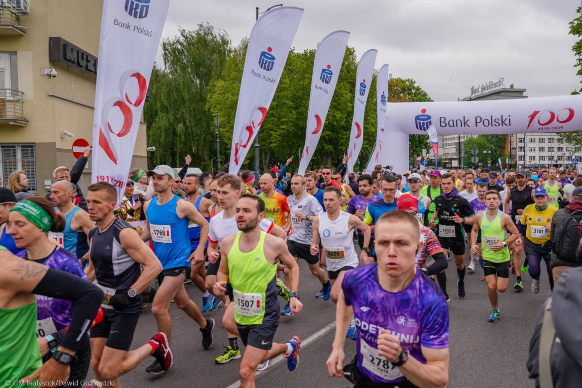7. PKO Białystok Półmaraton. Tysiące biegaczy na ulicach Białegostoku [ZDJĘCIA]