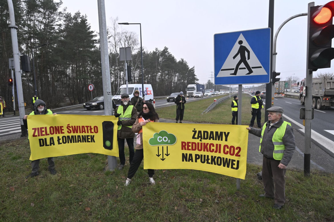 Mają dość korków, chcą buspas. W godzinach szczytu protestowali na pasach