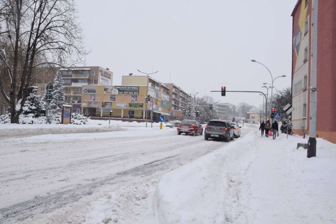 Zima nie odpuszcza. Pogodowy armagedon w podkarpackich miastach [ZDJĘCIA]
