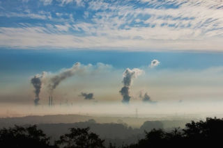 Smog - czym jest? Dlaczego smog szkodzi? Sprawdź normy zanieczyszczeń powietrza
