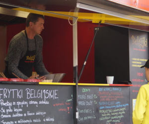 Festiwal Food Trucków 2021. Restauracje na kółkach zaparkowały na Wyspie Młyńskiej