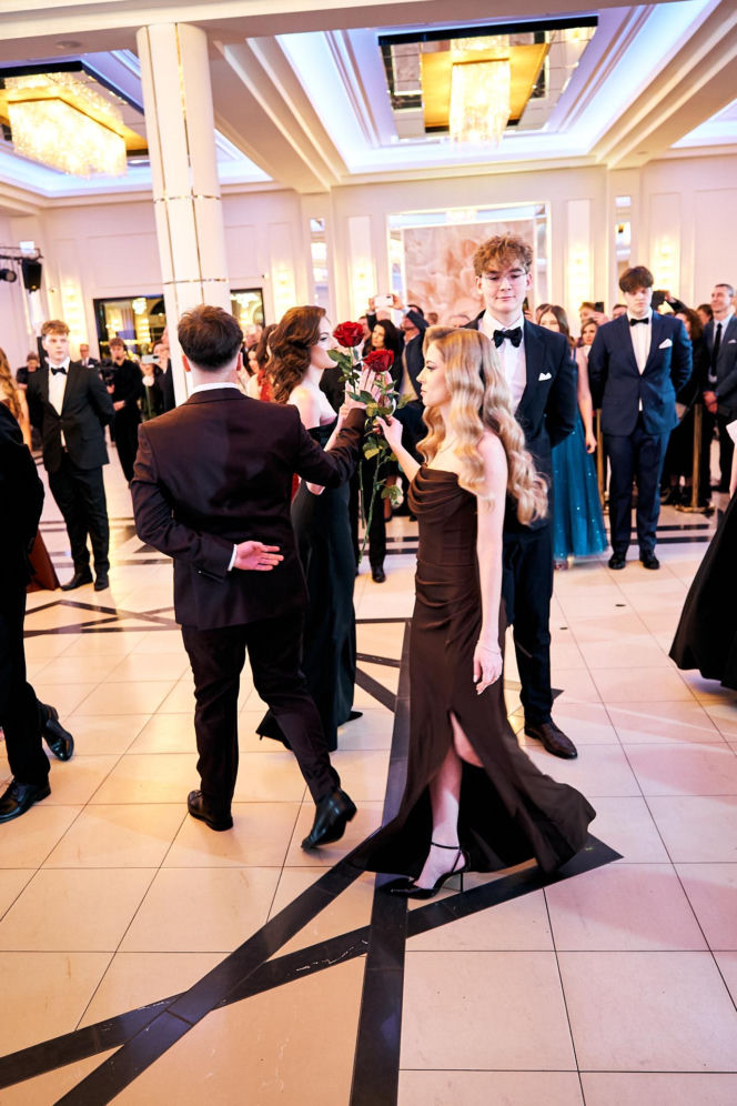 Studniówka siedleckiej Królówki 2026 - walc i polonez