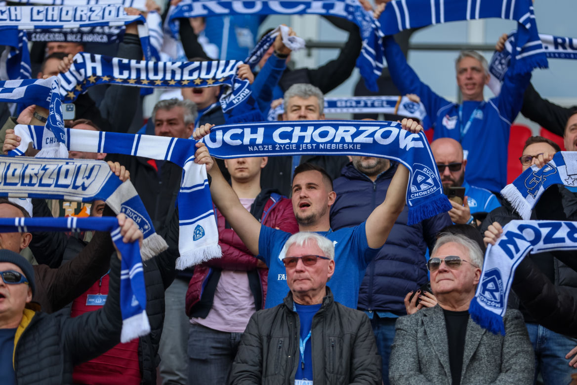 Kibice Ruchu Chorzów na meczu z ŁKS Łódź