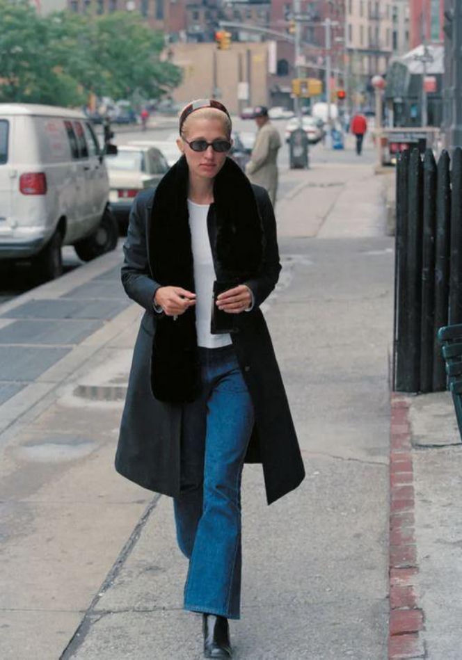 Fasony Levi’s® w stylu Carolyn Bessette Kennedy - prosty denim wraca do ...