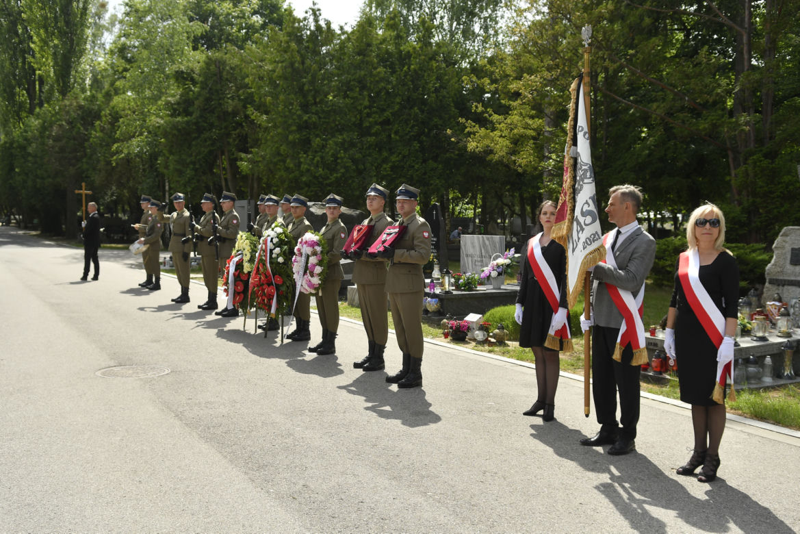 Pogrzeb Witolda Sadowego. Złożenie do grobu