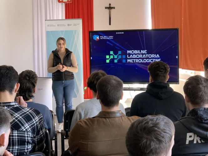 Precyzyjni naukowcy ruszyli w trasę. Na początek pojawili się w lubelskiej szkole