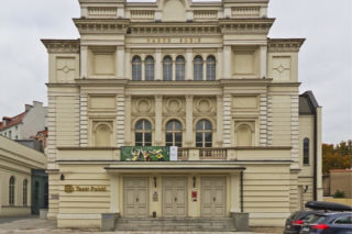 Poznań: Skandal w teatrze! Nauczycielka nie wytrzymała. Zrobiła to w garderobie