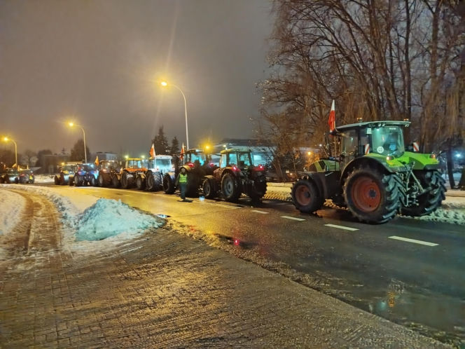 Protest rolników na spotkaniu z ministrem rolnictwa na Uniwersytecie w Siedlcach