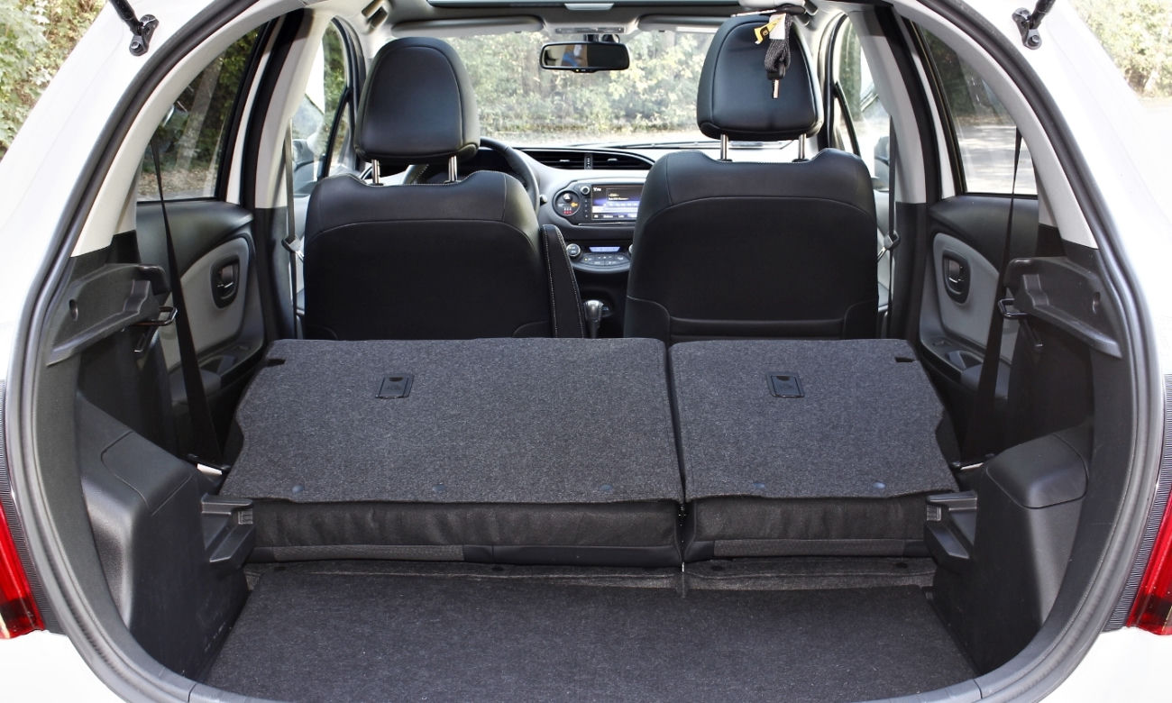Toyota Yaris Hybrid lifting 2014