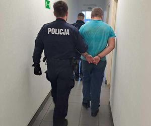 44-latek zaczepiał dzieci pod szkołami, usłyszał zarzuty. Próbował zaspokoić swoje chore żądze?