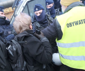 Starcie policji z uczestnikami protestu