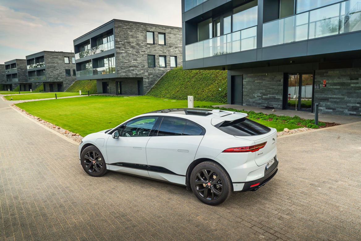 Jaguar I-Pace EV400 AWD SE