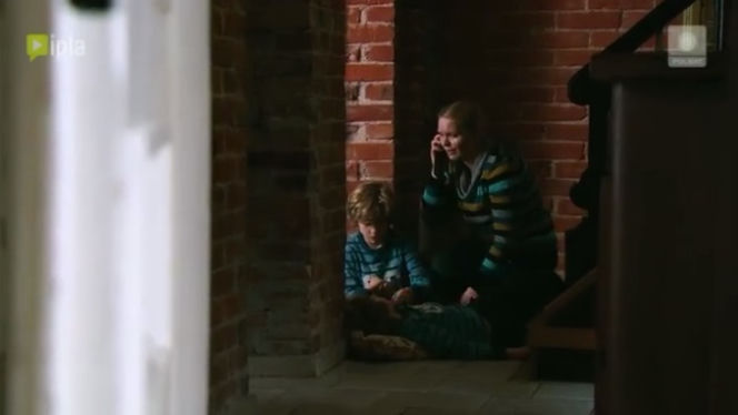 Przyjaciółki 3 sezon odc. 34. Anka (Magdalena Stużyńska), Staś (Antoni Borowski), Franek (Kajetan Borowski)