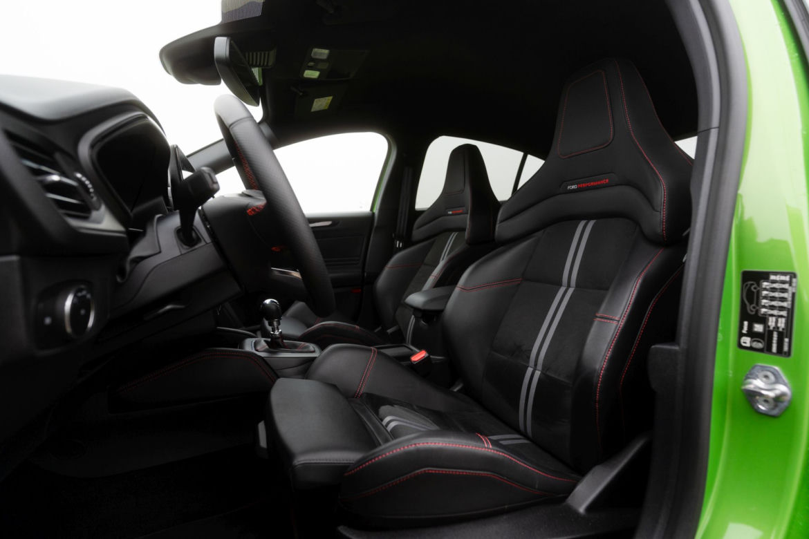 Ford Focus ST X 2.3 EcoBoost 280 KM M6