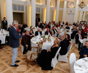 Dyrektor świętował z gwiazdami 