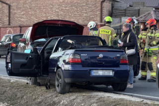 Huk w spokojnej wsi. Doszło do wypadku, jedna osoba w szpitalu