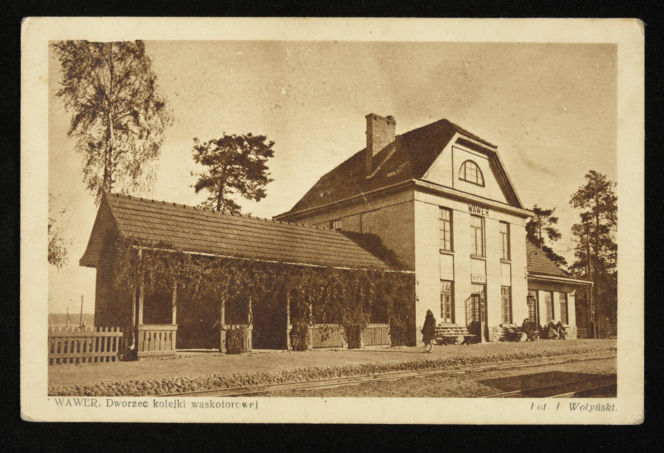 Wawer – stacja kolejki wąskotorowej przy ul. Widocznej 6 w Warszawie, widok między 1922 a 1944 r.