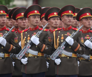 Sojusz za miliardy dolarów. Korea Północna liczy zyski z wojny, wysyłając broń i żołnierzy do Rosji