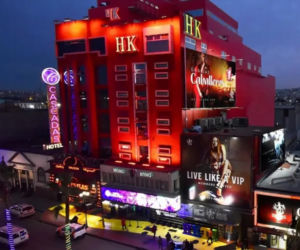 Biskup ukradł milion z tacy i wydał w domu publicznym