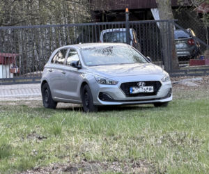 Ojciec przejechał po swojej 6-letniej córce autem. Dziecko nie żyje