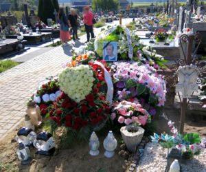 Tak wygląda grób zamordowanej Beaty. Ten widok ściska serce