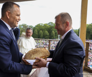 Karol Nawrocki na dożynkach
