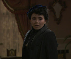 Akacjowa 38, odcinek 848: Silvia otrzymuje rozkaz poślubienia generała, by zapobiec zamachowi na księcia