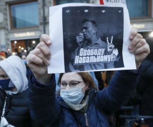Rosjanie protestują przeciwko Putinowi! Tysiące na ulicach, aresztowania