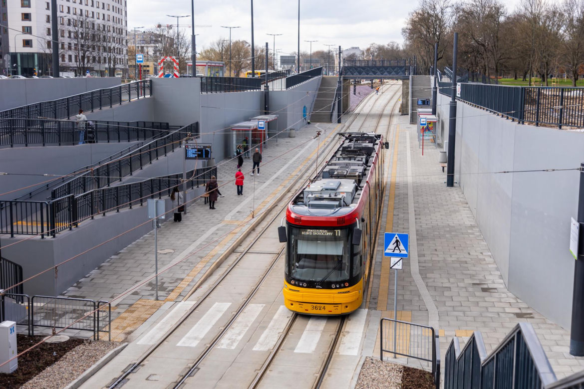 Tramwaj na Kasprzaka i Wolskiej w Warszawie