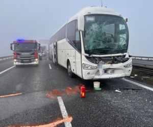 Karambol na autostradzie A4. Zderzyło się 7 samochodów